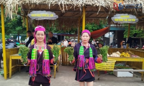 Lần đầu tiên tổ chức livestream bán hàng nông sản tại Chợ phiên văn hóa vùng cao Hà Lâu 