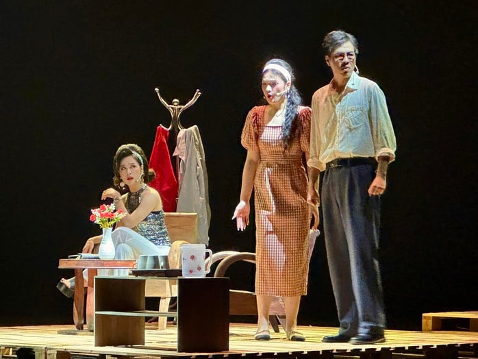 NSND Trần Lực kể chuyện 