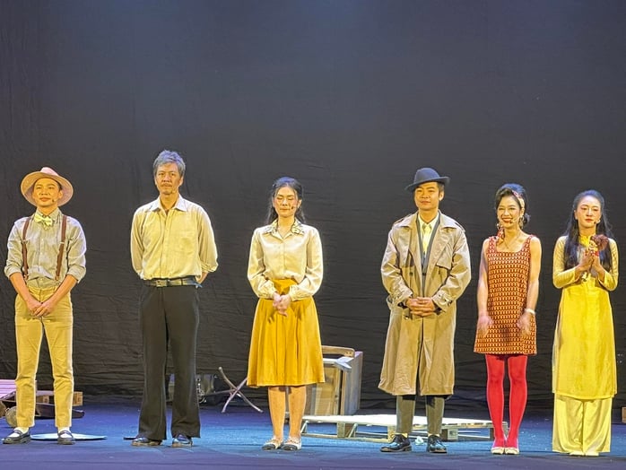 NSND Trần Lực kể chuyện 