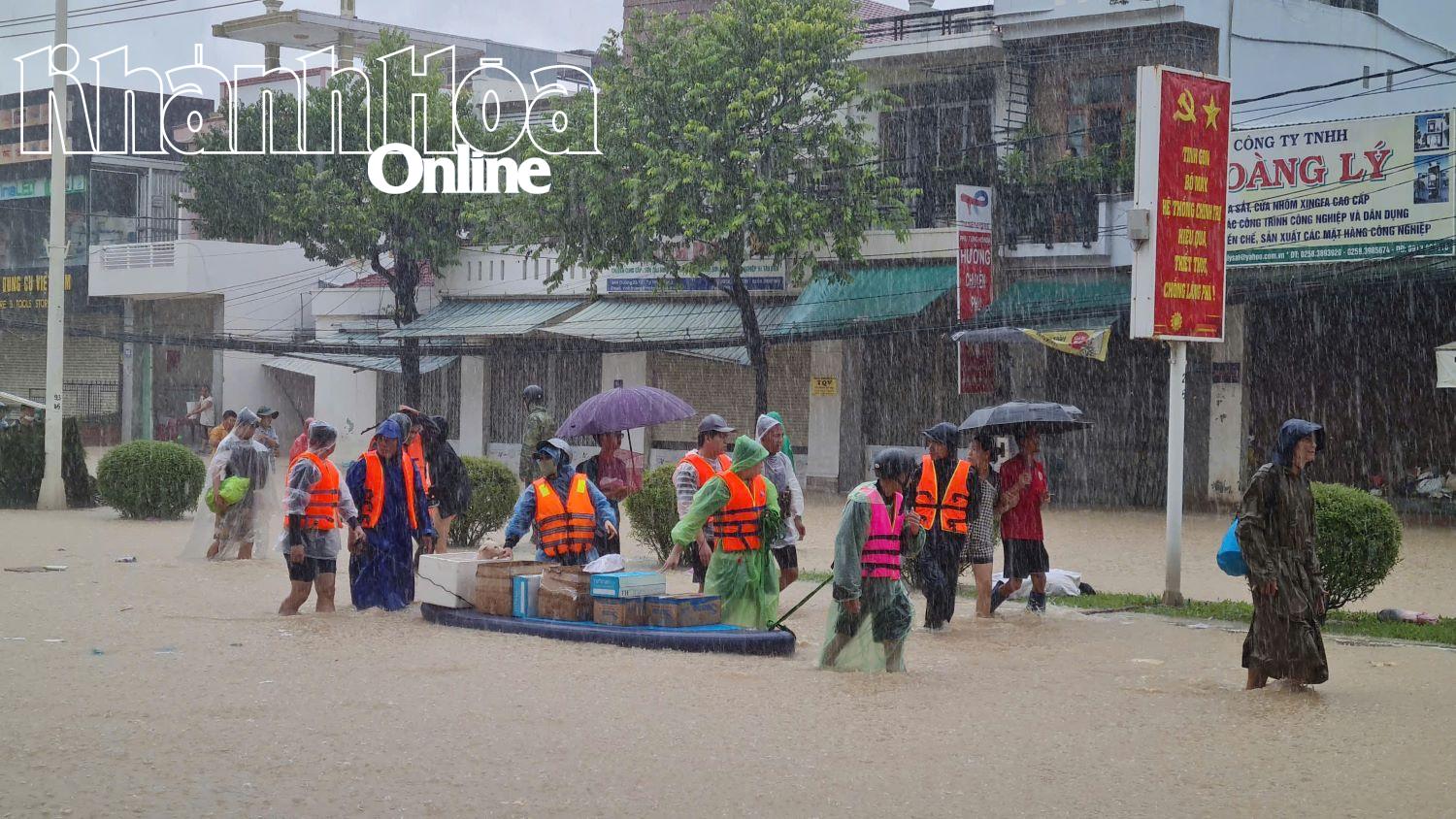 Die Menschen konnten aus der Gefahrenzone fliehen und sich in Sicherheit bringen.