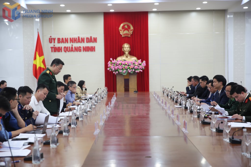 کام کا منظر۔