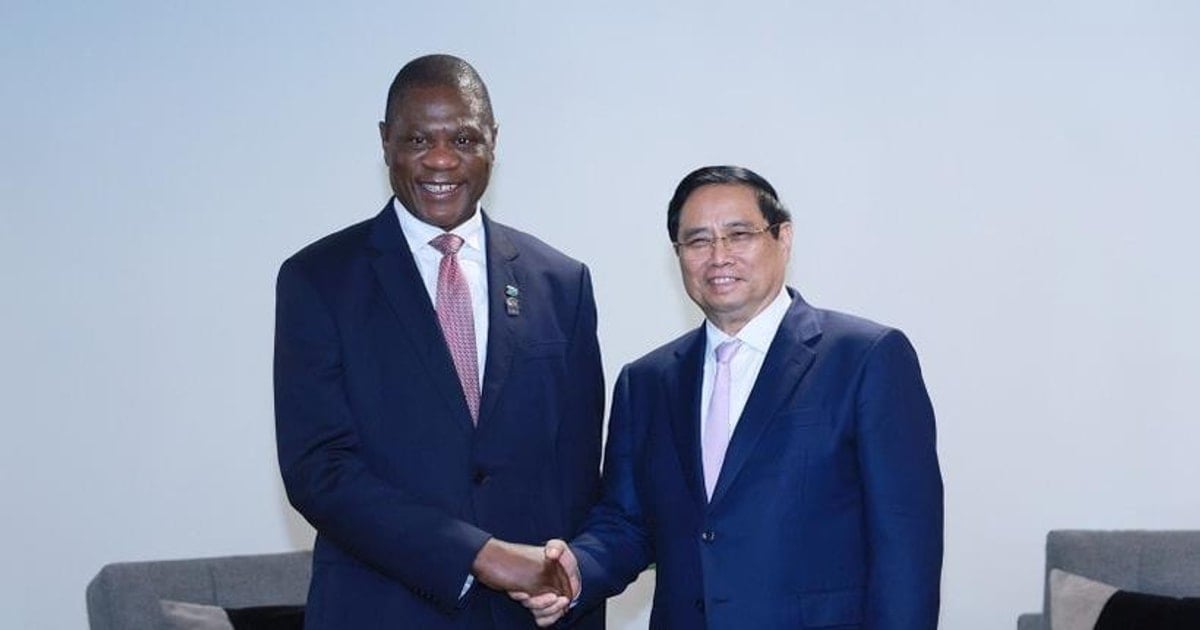 Thủ tướng Phạm Minh Chính gặp Phó Tổng thống Nam Phi