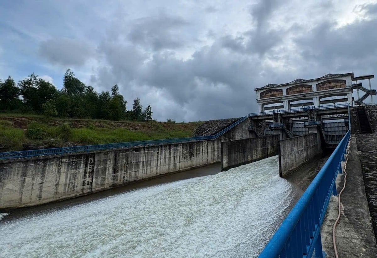 Công ty Thủy lợi Khánh Hòa điều tiết các hồ chứa. ẢNh: KS.