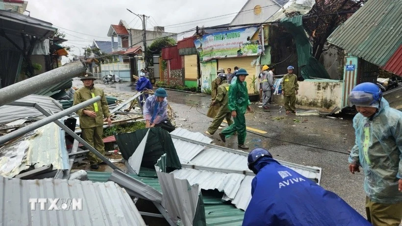 Cục Dự trữ Nhà nước khẩn cấp xuất 4.000 tấn gạo và vật tư hỗ trợ các địa phương bị thiệt hại do mưa lũ