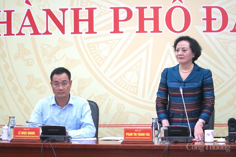 Podle místopředsedy vlády Pham Thi Thanh Tra jsou nejtěžší časy ty, které prokazují odvahu, vůli a úsilí nejvyšších představitelů.