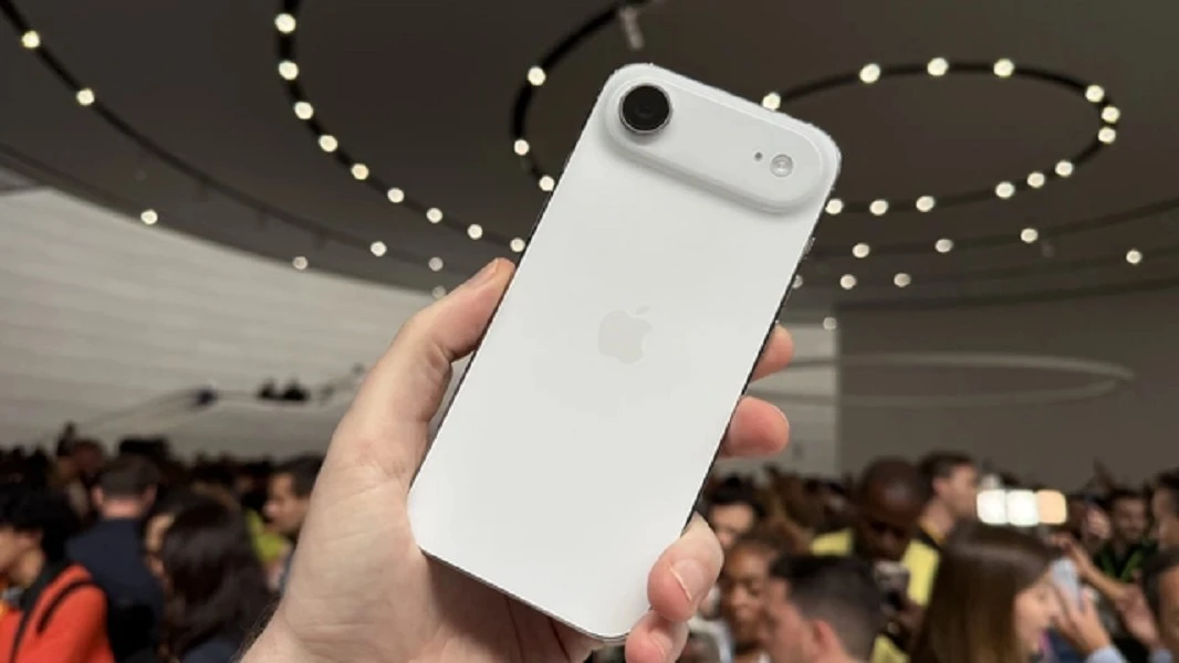 Cha đẻ iPhone Air rời Apple, gia nhập startup AI