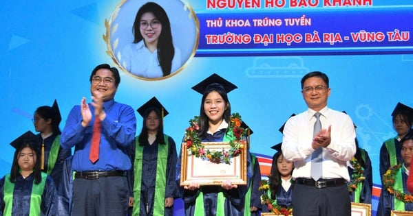 Hơn 50% thủ khoa được TPHCM vinh danh năm 2025 là nữ