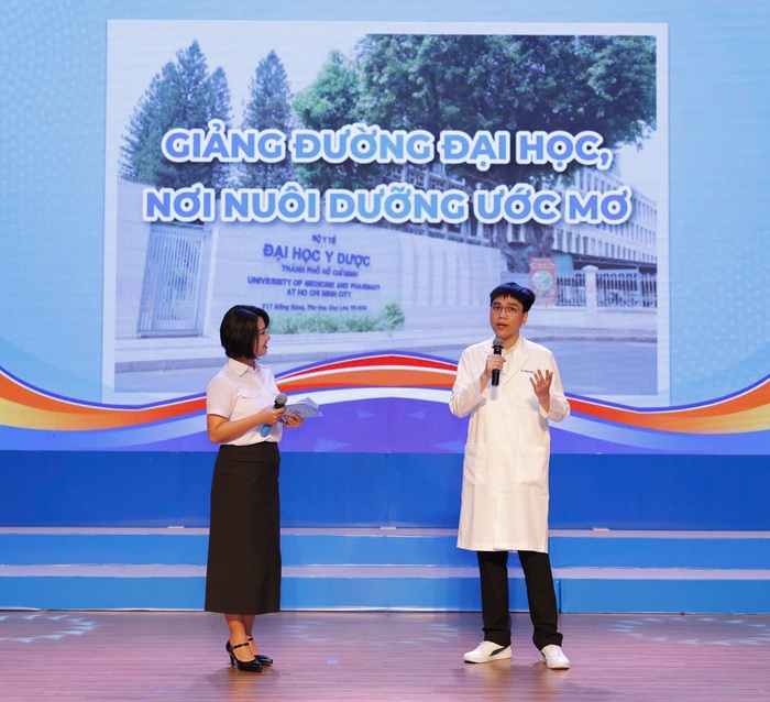 Hơn 50% thủ khoa được TPHCM vinh danh là nữ- Ảnh 2.