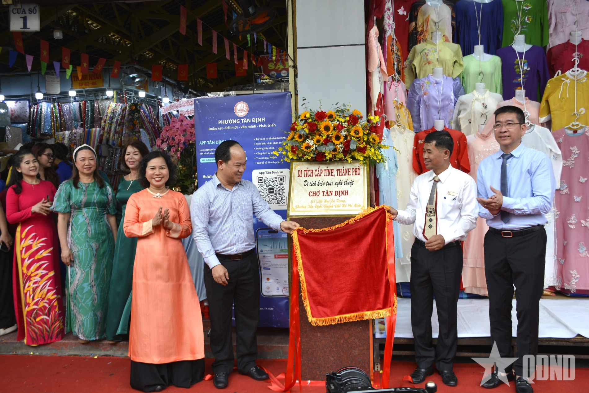 Lễ ra mắt và gắn bảng công nhận Di tích kiến trúc nghệ thuật (cấp thành phố) chợ Tân Định