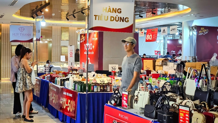 Black Friday - Ảnh 7.