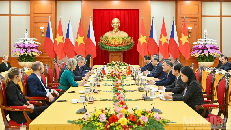 Tổng Bí thư Tô Lâm tiếp Chủ tịch Thượng viện Quốc hội Cộng hòa Séc Milos Vystrcil