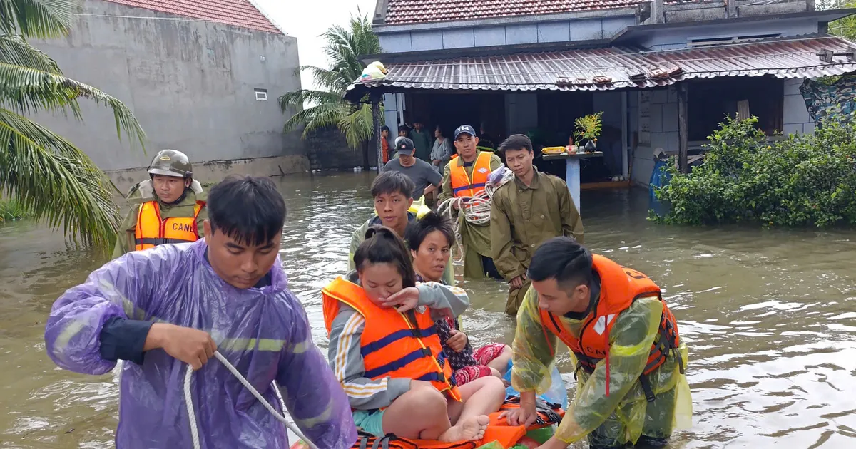 Hà Nội hỏa tốc lên kế hoạch hỗ trợ các tỉnh miền Trung khắc phục hậu quả mưa lũ
