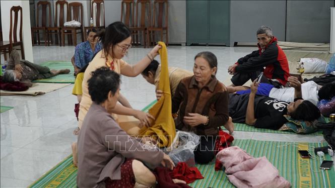 ຄຳບັນຍາຍຮູບ