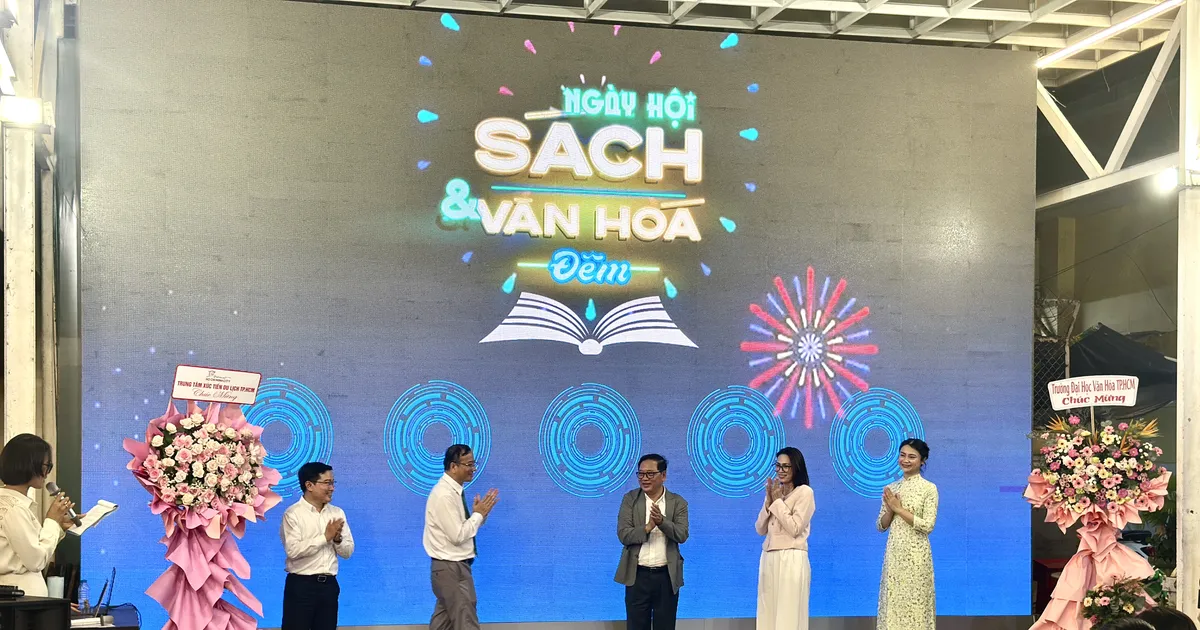 Khai mạc "Ngày hội sách và văn hóa đêm" tại Đường sách TPHCM