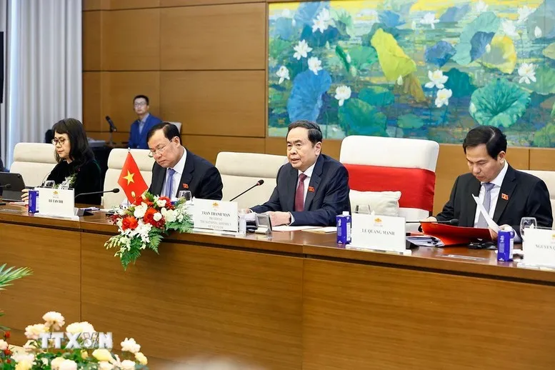 Wietnam zawsze przywiązuje wagę do promowania wielopłaszczyznowej współpracy z Republiką Czeską - zdjęcie 2.