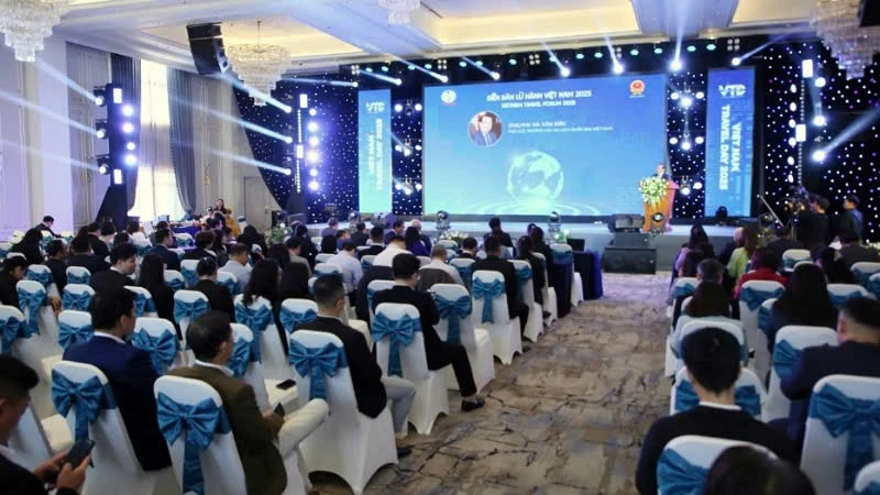 Lữ hành Việt Nam đổi mới tư duy và hành động trong kỷ nguyên vươn mình của đất nước