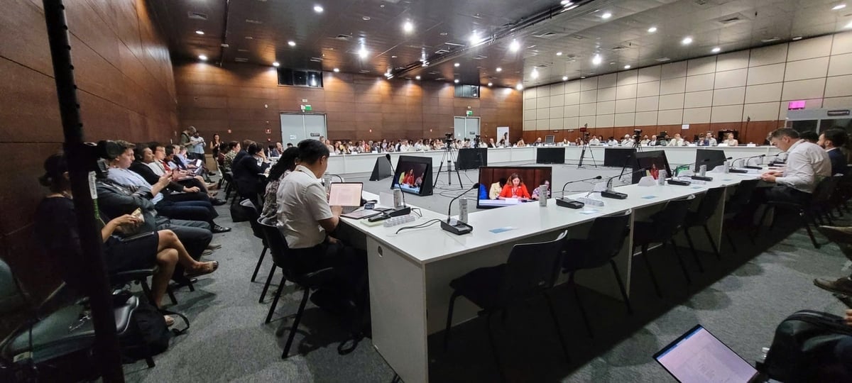 Phiên họp cấp Bộ trưởng về tăng tính chống chịu cho hệ thống nông nghiệp - thực phẩm ngày 21/11 tại COP30. Ảnh: DCC.