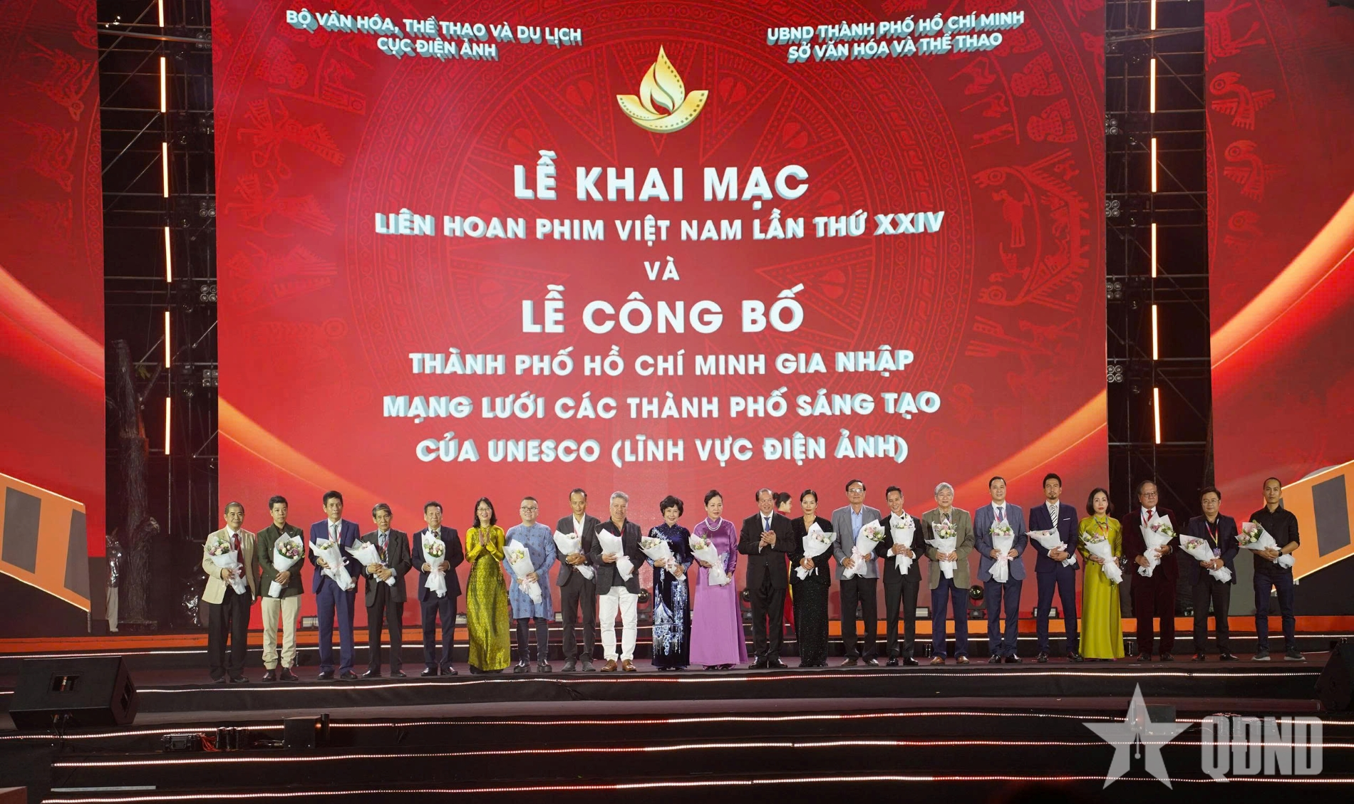 Điện ảnh Việt Nam tỏa sáng trong đêm khai mạc Liên hoan phim Việt Nam lần thứ 24