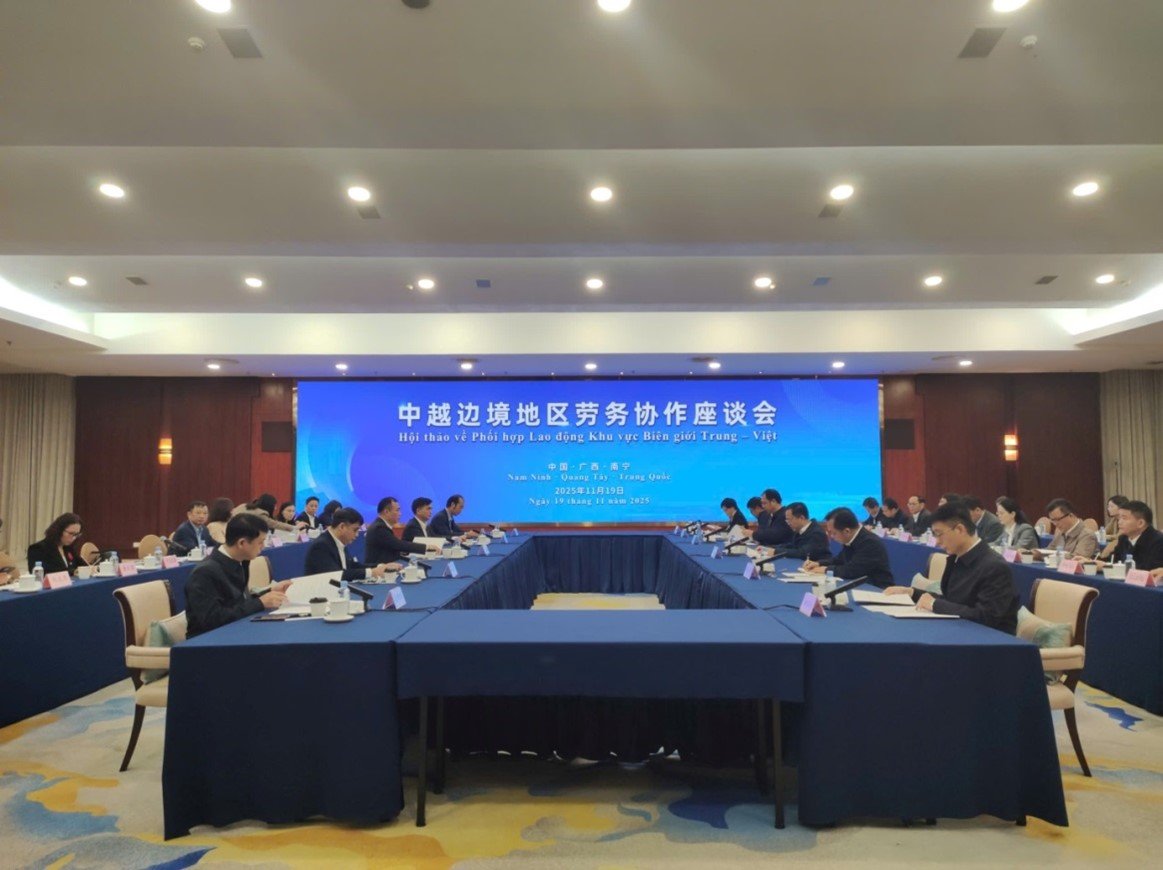 Đoàn đại biểu Sở Nội vụ tỉnh Lạng Sơn tham dự chuỗi hoạt động giao lưu nhân tài trong và ngoài nước tại Quảng Tây, Trung Quốc