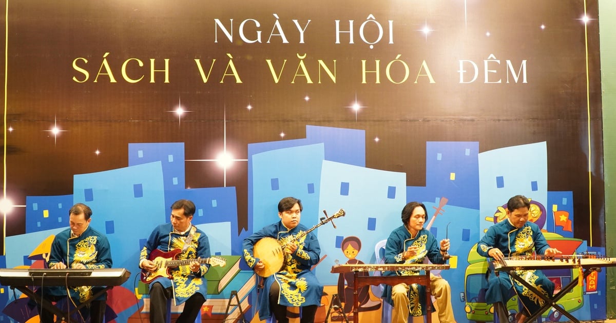 TP.HCM thử nghiệm 'Ngày hội sách và văn hóa đêm' tại đường sách