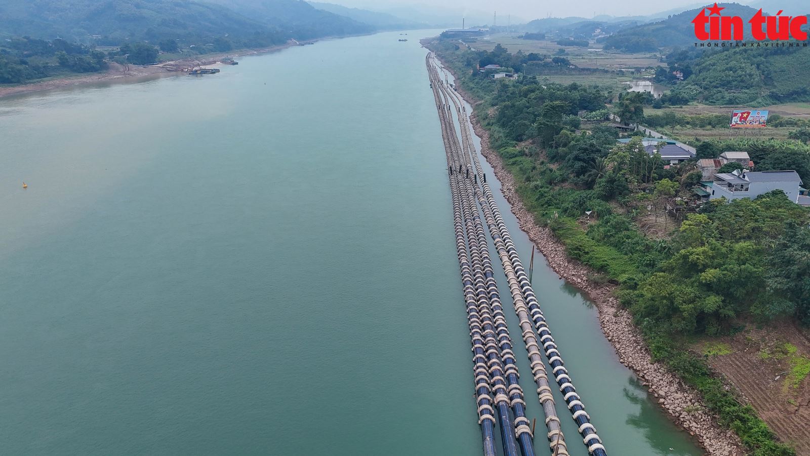 ছবির ক্যাপশন