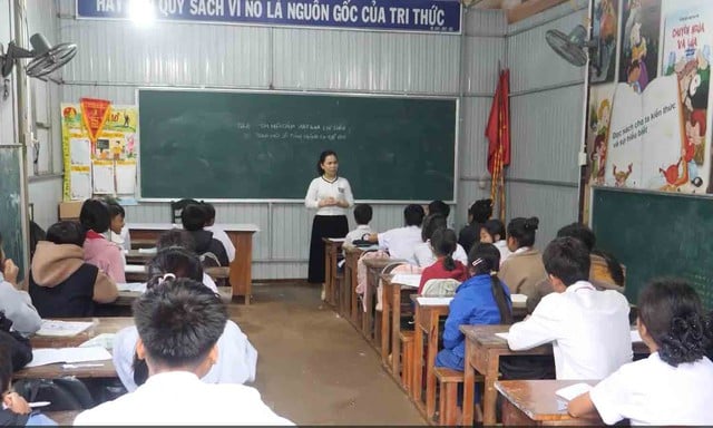 Nhọc nhằn giữ lửa học tập vùng cao  - Ảnh 1.