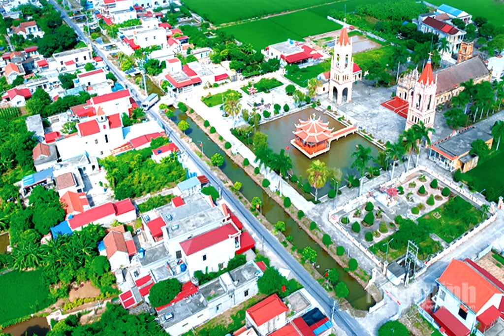 Tiếp tục xây dựng nông thôn mới, tạo nền tảng phát triển toàn diện