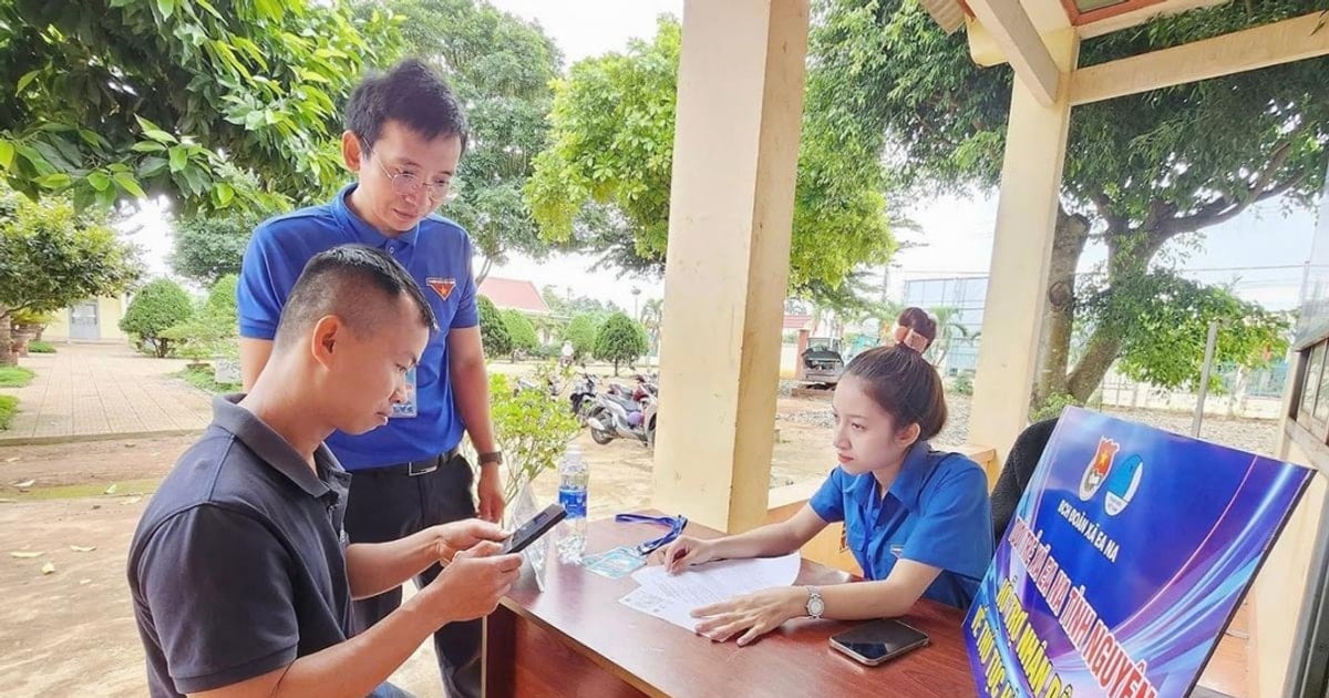 Xã Ea Na đẩy mạnh truyền thông và hạ tầng số để thúc đẩy giảm nghèo bền vững