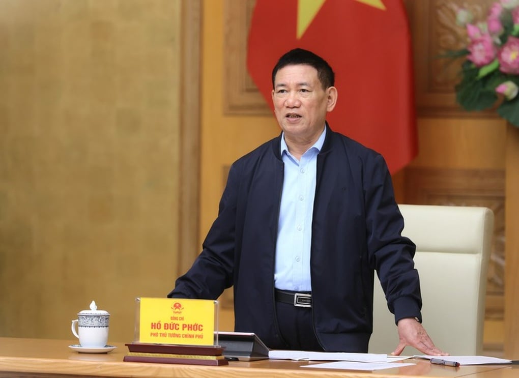 ຮອງນາຍົກລັດຖະມົນຕີ ໂຮ່ດຶກຟອກ: ຄວບຄຸມລາຄາໄຟຟ້າ, ນ້ຳປະປາ ແລະ ອາຫານຢ່າງເຂັ້ມງວດ - 1