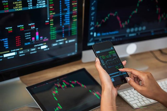 Nâng hạng thị trường chứng khoán Việt Nam: Tiềm năng, cơ hội từ đầu tư quỹ mở - Ảnh 1.