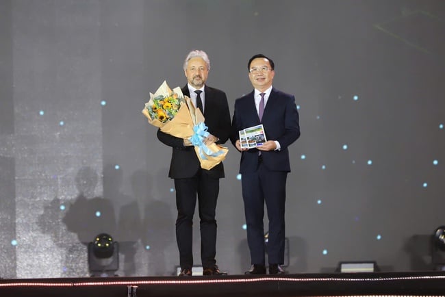 Khai mạc Liên hoan Phim Việt Nam lần thứ XXIV: Khẳng định vị thế sự kiện Điện ảnh quốc gia - Ảnh 7.