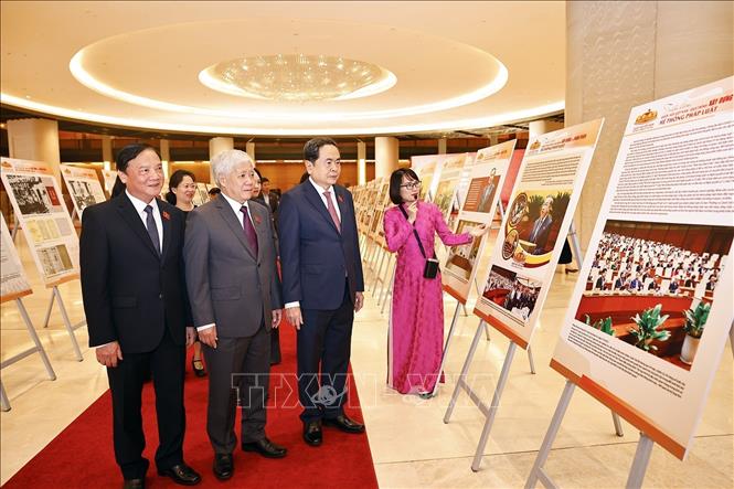 כיתוב לתמונה