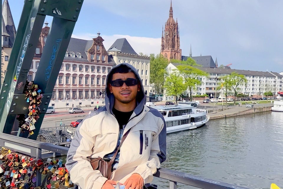 Chàng trai Đà Nẵng đi 128 nước trong 2 năm, lập 2 kỷ lục Guinness