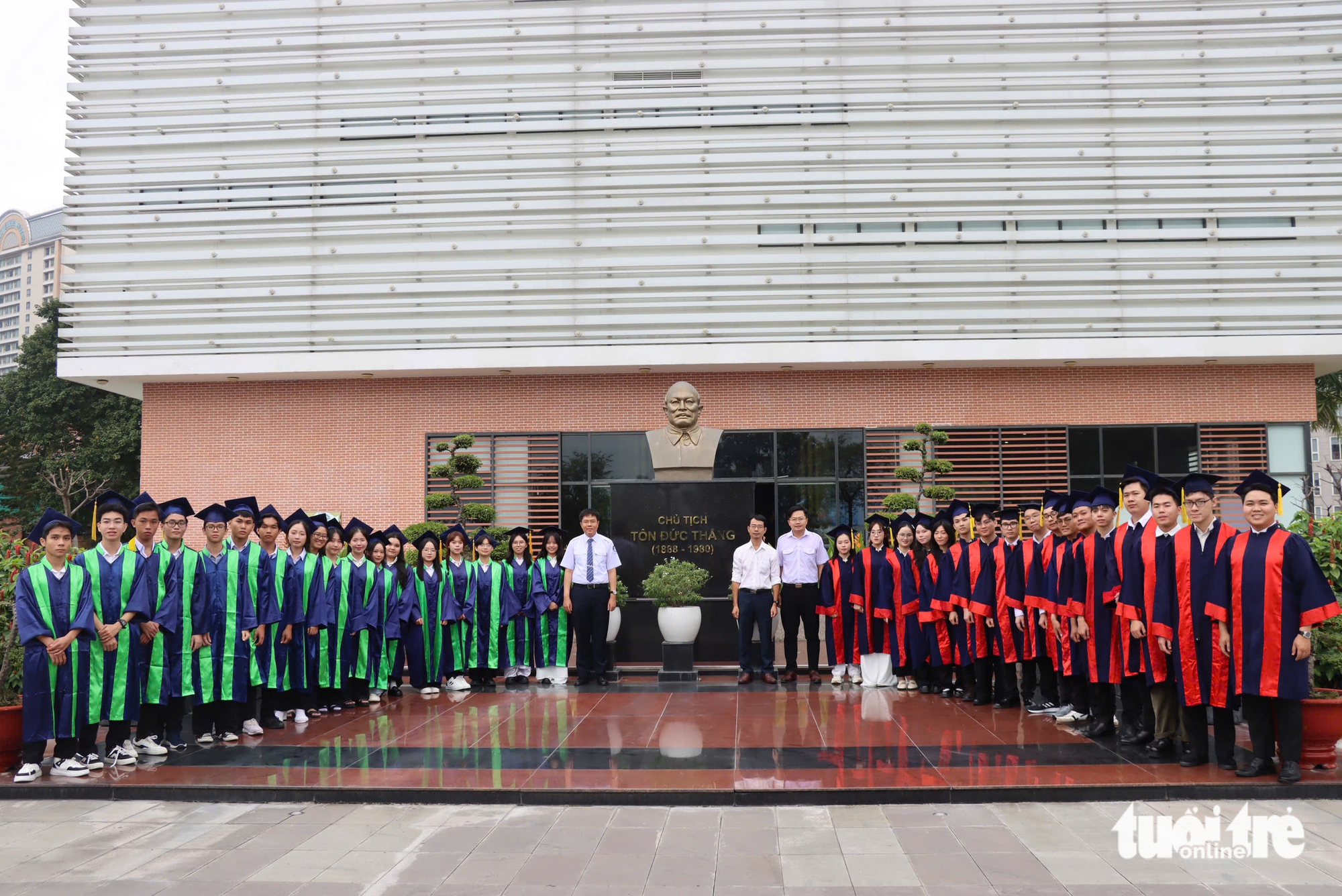 Hội Sinh viên Việt Nam TP.HCM vinh danh 88 gương thủ khoa tuyển sinh, tốt nghiệp- Ảnh 5.