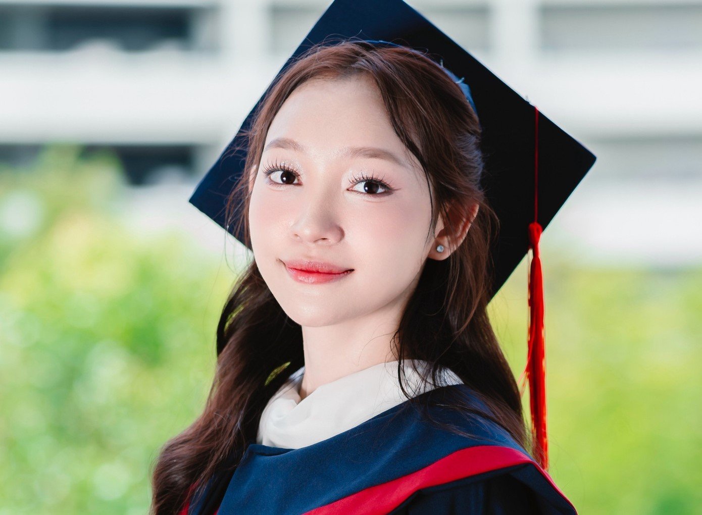 Chuyện về nữ thủ khoa tốt nghiệp đại học sớm