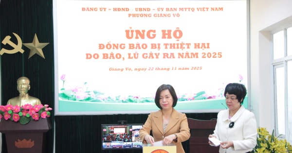 Các phường Giảng Võ, Ba Đình, Ngọc Hà ủng hộ đồng bào bị thiệt hại do mưa lũ