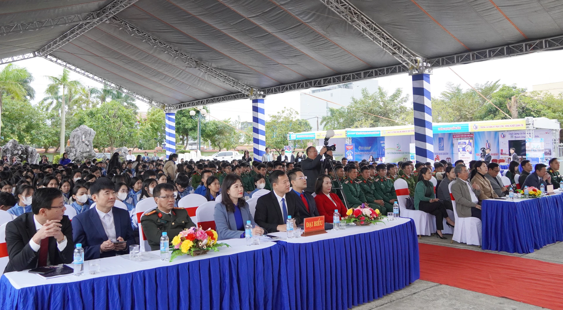 Delegater som deltar på festivalen - Foto: L.M.