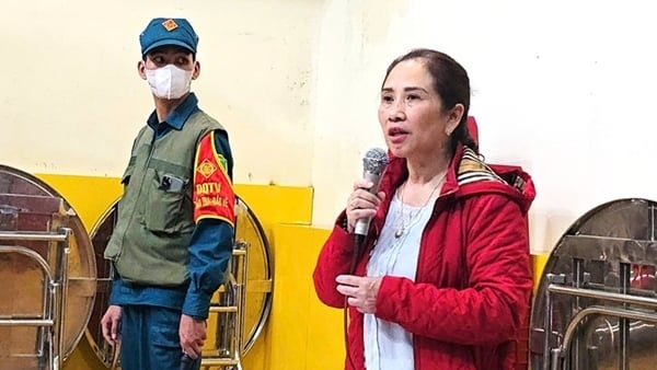 Cách chức tất cả chức vụ trong Đảng đối với nữ hiệu trưởng bị tố sử dụng thực phẩm bẩn