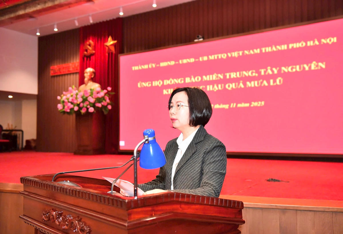 Bà Bùi Huyền Mai phát biểu phát động hưởng ứng (Ảnh: Viết Thành)