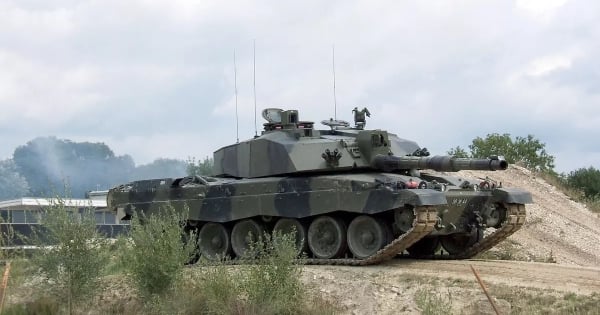 Xe tăng Challenger 2: Huyền thoại giáp thép của thế kỷ 21
