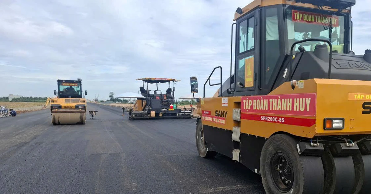 Phấn đấu thông xe 24km cao tốc Châu Đốc - Cần Thơ - Sóc Trăng vào ngày 19-12