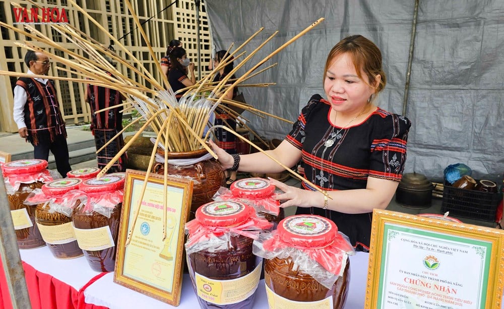 Pembukaan Festival Warisan Budaya Da Nang 2025 - foto 10