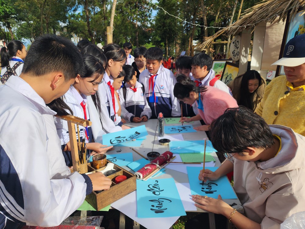 자라이, 2025년 민족문화유산축제 개막 - 사진 7