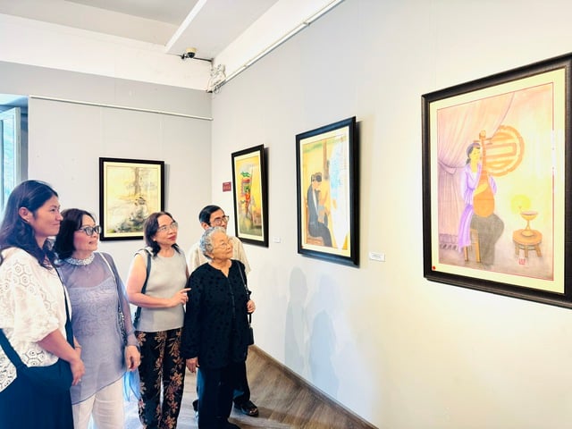 'Chinh phụ ngâm': Se duyên tri âm giữa Đặng Trần Côn và Đoàn Thị Điểm qua... lụa- Ảnh 5.