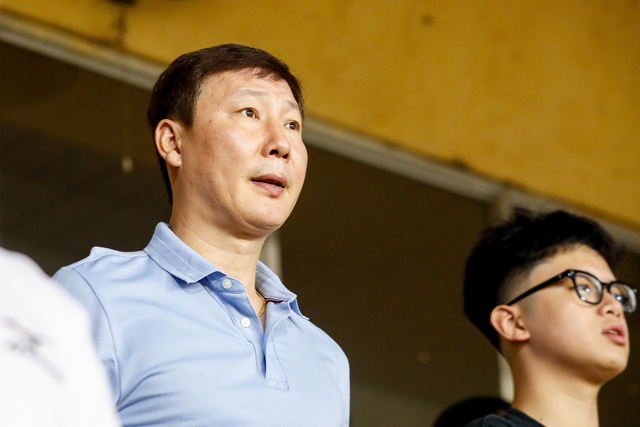 Ông Kim phát hiện phương án tuyến giữa U.23 Việt Nam: Xa tận chân trời, gần ngay... - Ảnh 1.