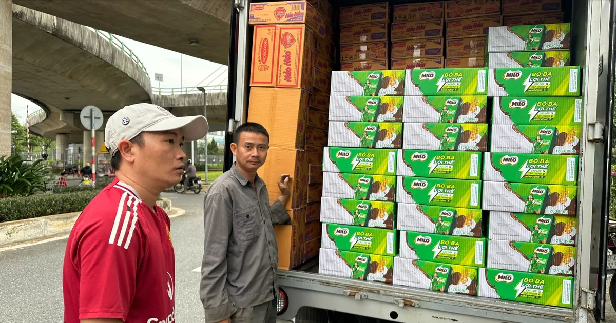 Đà Nẵng: Chung tay gom góp nhu yếu phẩm hỗ trợ đồng bào vùng lũ Nam Trung bộ