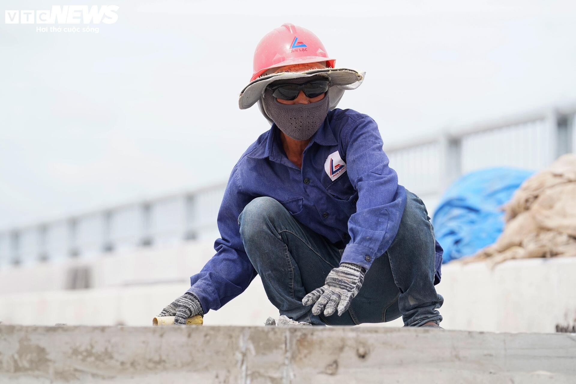 Construcția aglomerată a unui drum de coastă de 7.000 de miliarde de rute care leagă orașul Ho Chi Minh de Lam Dong - 6