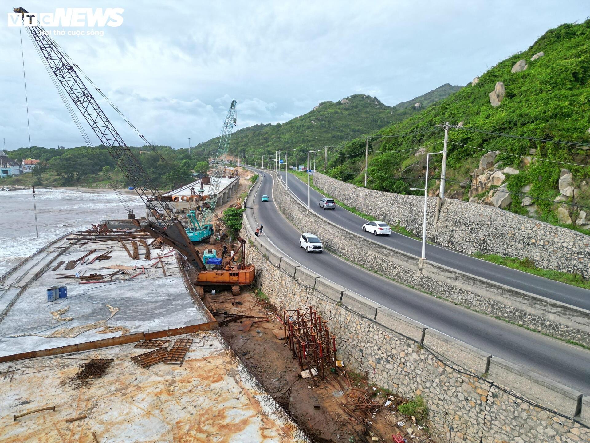 Construcția aglomerată a unui drum de coastă de 7.000 de miliarde de rute care leagă orașul Ho Chi Minh de Lam Dong - 11