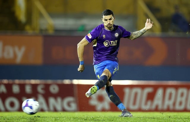 Đội tuyển Việt Nam đầy năng lượng với Xuân Son, Hoàng Hên và các tài năng U.23 - Ảnh 2.