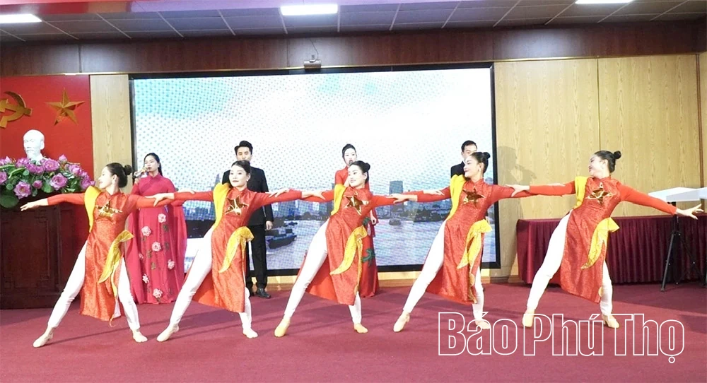 การเผยแพร่การศึกษาทางกฎหมายและการแลกเปลี่ยนศิลปะในสถาบันการศึกษาและในหมู่คนงาน